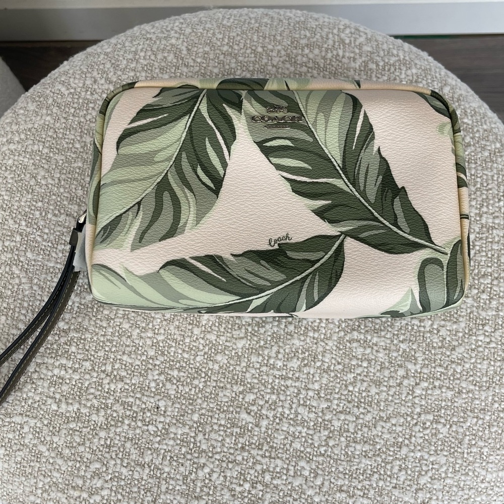 Coach Boxy Cosmetics Case With Banana Leaves - Picture 5 of 5